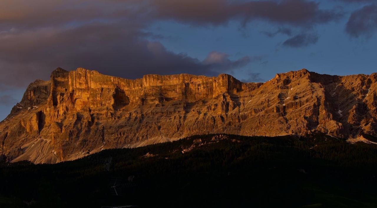 Ciasa Montanara Hotel ลาวิลลา ภายนอก รูปภาพ